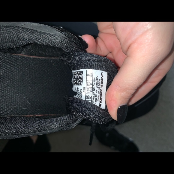 Under Armour Running Shoes - Picture 5 of 5